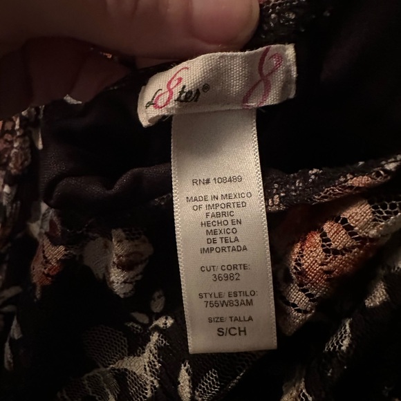 L8ter Black & Floral Open Back Lace Mini Dress S - Picture 6 of 11